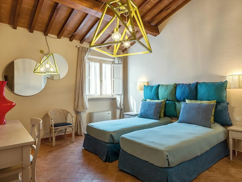 Resort Casale Le Torri Ponsacco Hotel