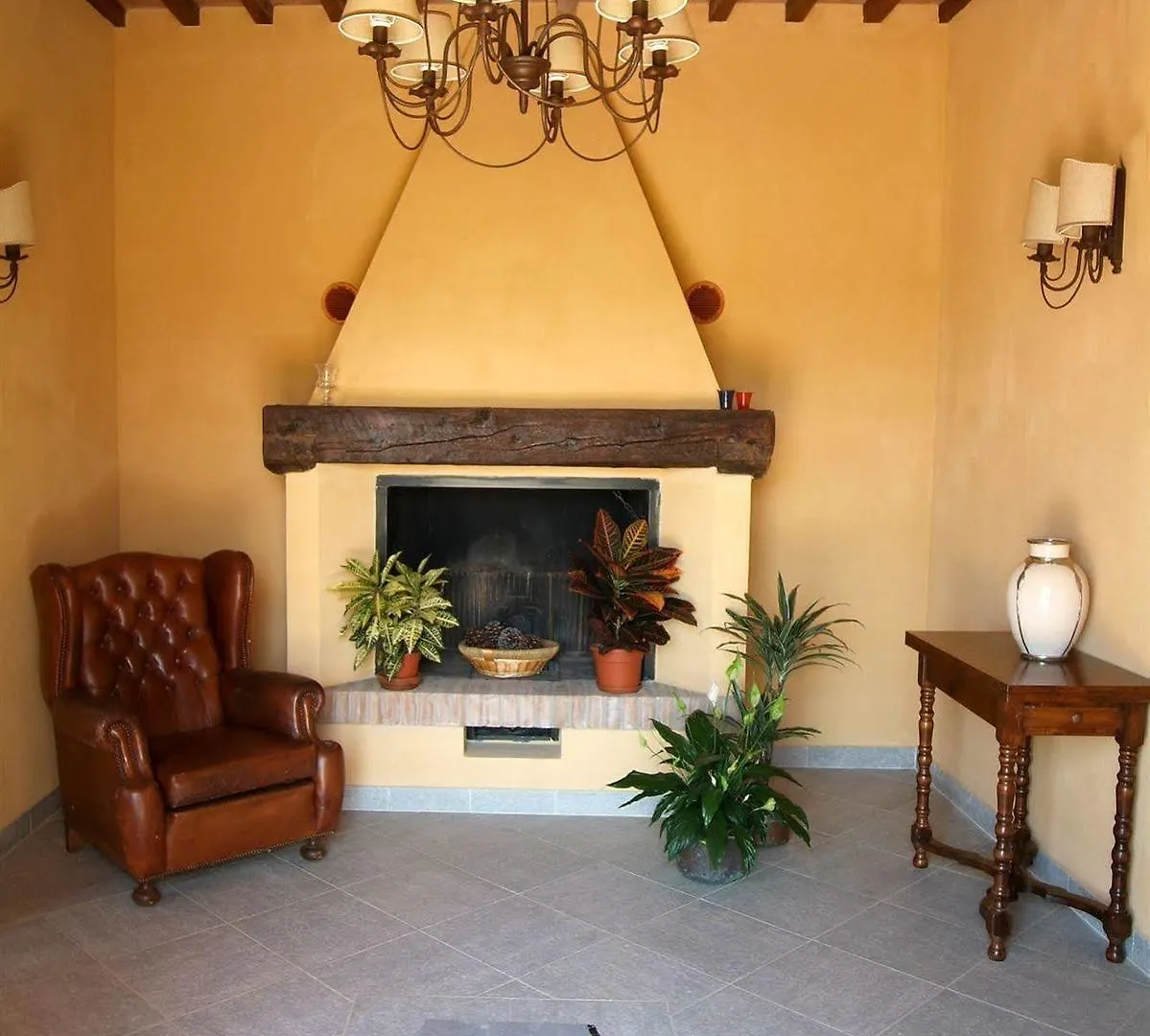 Resort Casale Le Torri Ponsacco Hotel